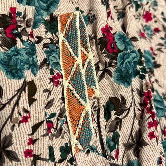 women’s tank top with fun back and floral designs - Picture 3 of 8